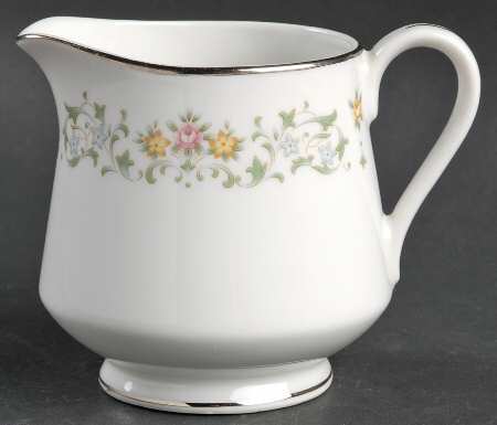 Petit Fleur Creamer