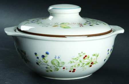 Bitter Sweet 1.5 Qt Round Covered Casserole