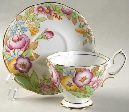 Bouquet Footed Cup & Saucer Set
