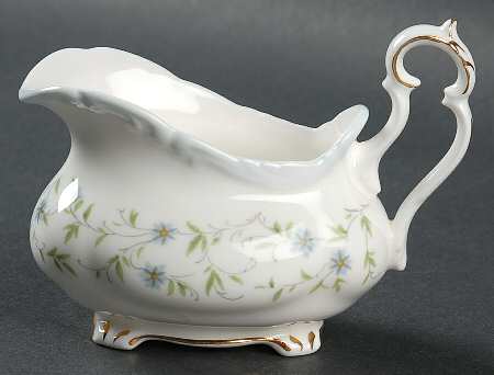 Caroline Mini Creamer