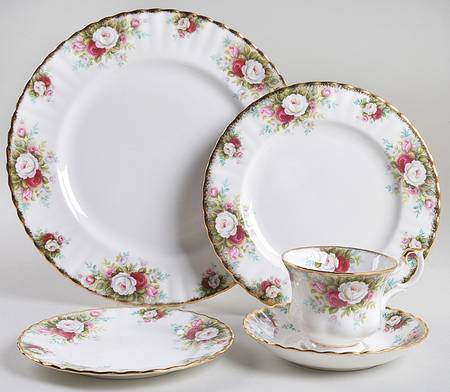 Celebration 5 Piece Place Setting