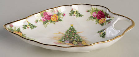Christmas Magic Handled Leaf Dish