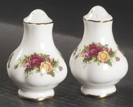 Christmas Magic Salt & Pepper Set