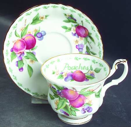 Covent Gardens Footed Cup & Saucer Set