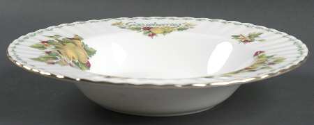 Covent Gardens Large Rim Soup Bowl