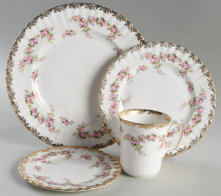 Dimity Rose 4 Piece Place Setting