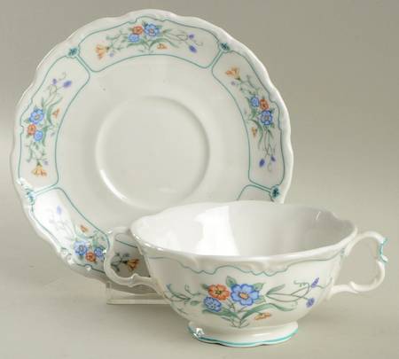 Hamlyn Footed Cream Soup Bowl & Saucer Set