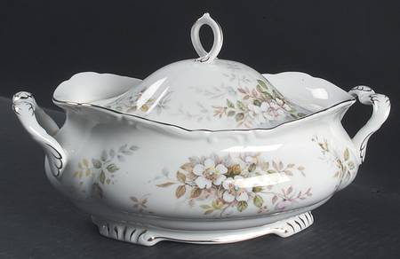Haworth Oval Covered Vegetable