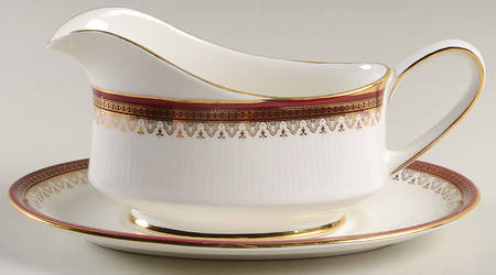 Holyrood Gravy Boat & Underplate
