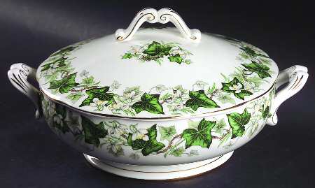 Ivy Lea Round Covered Vegetable