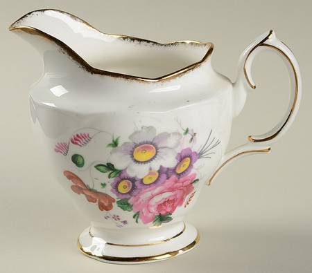Lady Angela (Sprayed Gold Trim) Creamer
