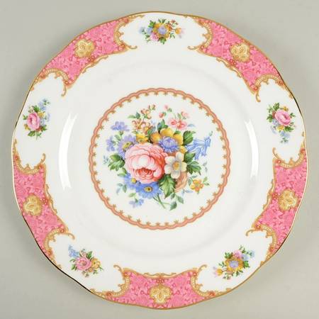 Lady Carlyle Dinner Plate