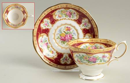 Lady Hamilton Footed Cup & Saucer Set