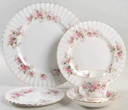 Lavender Rose 5 Piece Place Setting
