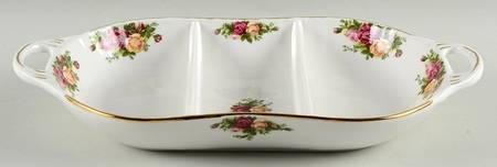 Old Country Roses 14" Oval Divided Vegetable Bowl