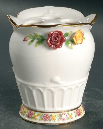 Old Country Roses Toothbrush Holder