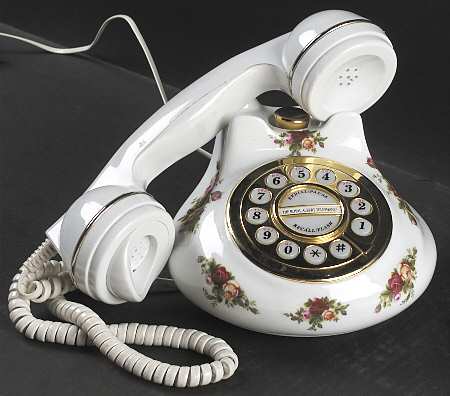 Old Country Roses European Plug Telephone