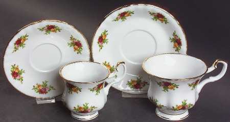 Old Country Roses Mommy & Me Cup & Saucer Set