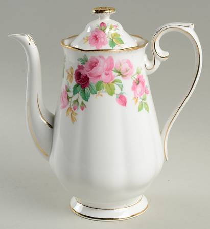 Princess Anne (Brushed Gold Edge) Coffee Pot & Lid