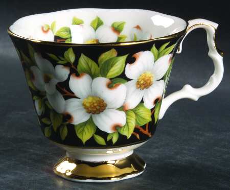 Provincial Flowers Footed Cup