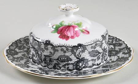 Senorita Round Covered Butter (Uses Bread & Butter Plate)