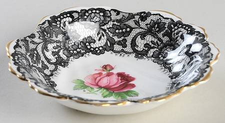 Senorita Shell Shaped Dish