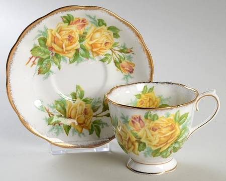 Tea Rose Yellow Footed Cup & Saucer Set