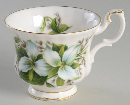 Trillium Footed Cup