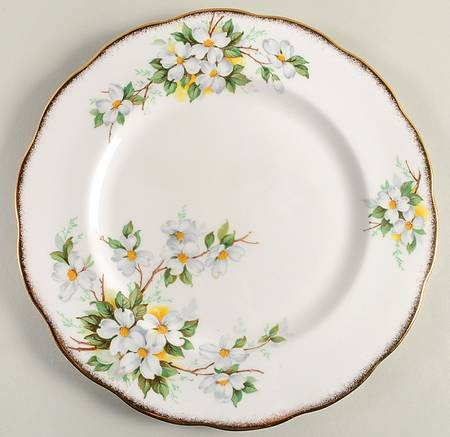 White Dogwood (Brushed Gold Grim by Royal Albert