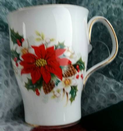 Yuletide (Fluted and Ribbed) Mug