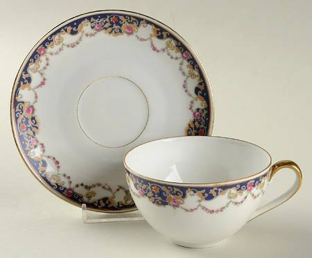 ROB2 Flat Cup & Saucer Set
