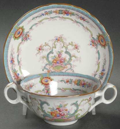 Souvenir Aqua (Scalloped, Cream) Footed Cream Soup Bowl & Saucer Set