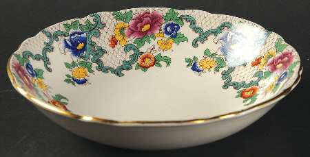Victoria (Scalloped, Gold Trim) Coupe Cereal Bowl