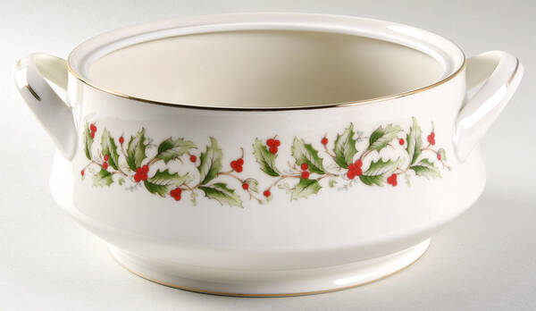 Holly Round Vegetable No Lid