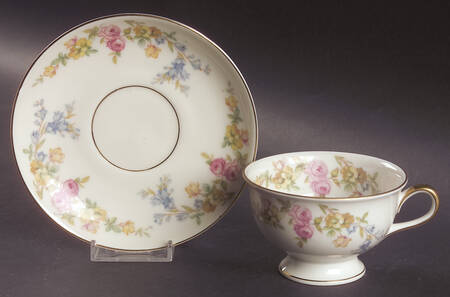 Riviera Footed Cup & Saucer Set