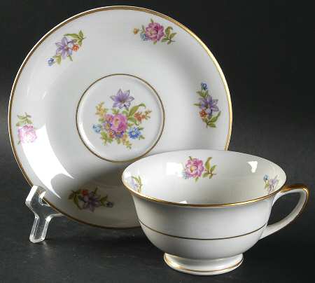 Deanna Footed Cup & Saucer Set