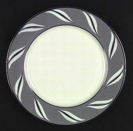 Duchess of Wyndsor (Platinum Trim) by Royal Jackson