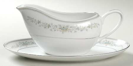 Joyce Gravy Boat & Underplate/Relish