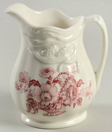Charlotte Pink (Scalloped) Creamer