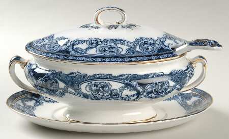 Renown Blue Gravy Boat & Underplate with /Lid & Ladle