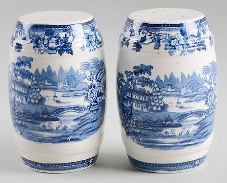 Tonquin Blue Barrel Shape Salt and Pepper Set