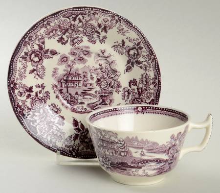 Tonquin Plum Flat Cup & Saucer Set