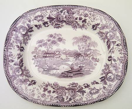 Tonquin Plum 11" Oval Serving Platter