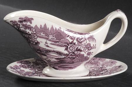 Tonquin Plum Individual Gravy Boat & Plate