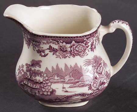 Tonquin Plum Creamer
