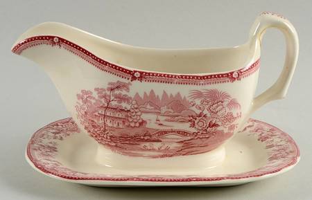 Tonquin Red Pink Gravy Boat with Attached Underplate