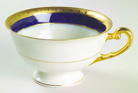 Fontainebleau Footed Cup