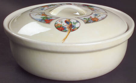 Golden Pheasant 1.5 Qt Round Covered Casserole