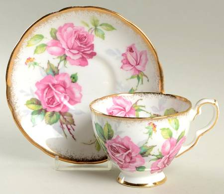 Berkeley Rose Footed Cup & Saucer Set