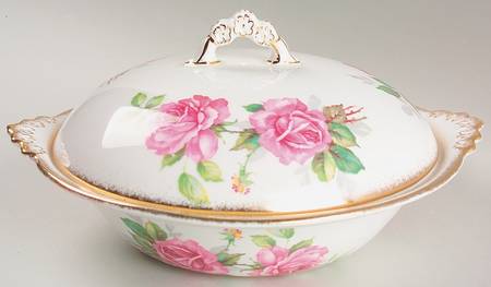 Berkeley Rose Round Covered Vegetable